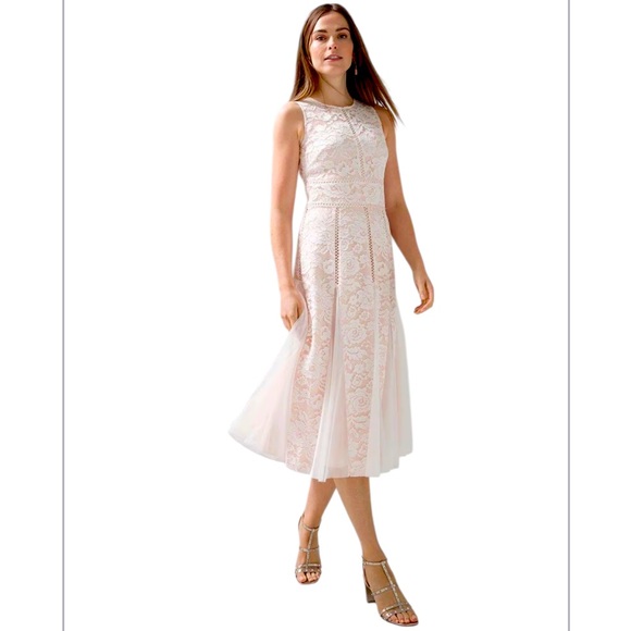 White House Black Market Dresses & Skirts - White House Black Market Sleeveless All-Over Lace Fit& Flare Midi Dress -Size: 6